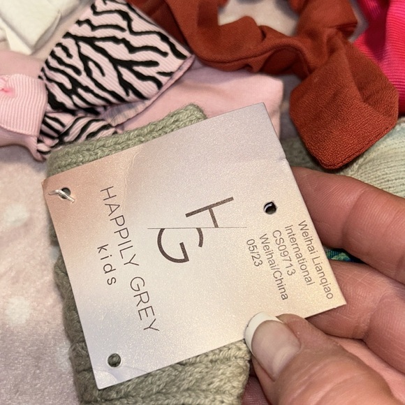 28 Hair Bows & Pins 💕🎀 - Picture 5 of 10